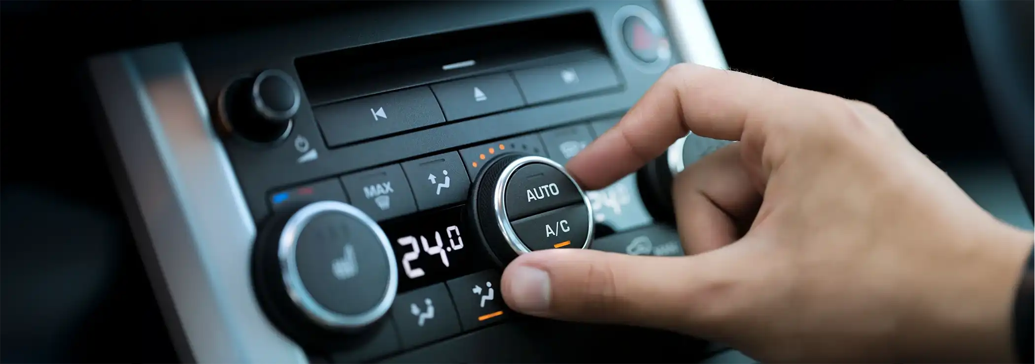 Auto air conditioning machine